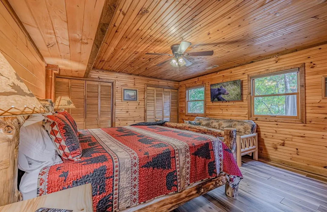 Heavenly View, Hot Tub, 3 King Beds, Pool Table-1